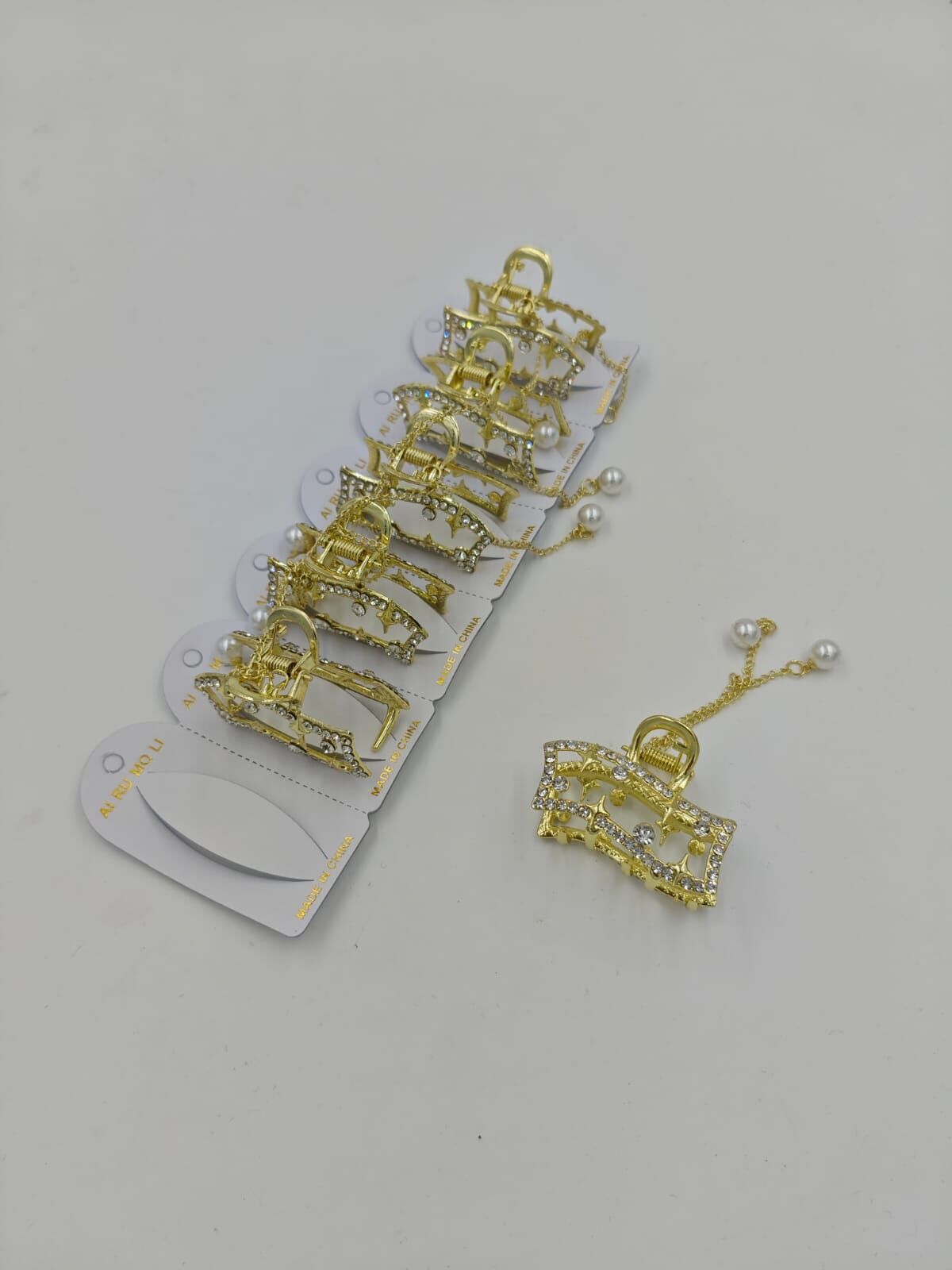 Sallantılı Taşlı Metal Mandal Toka 12li (Adet:25TL)