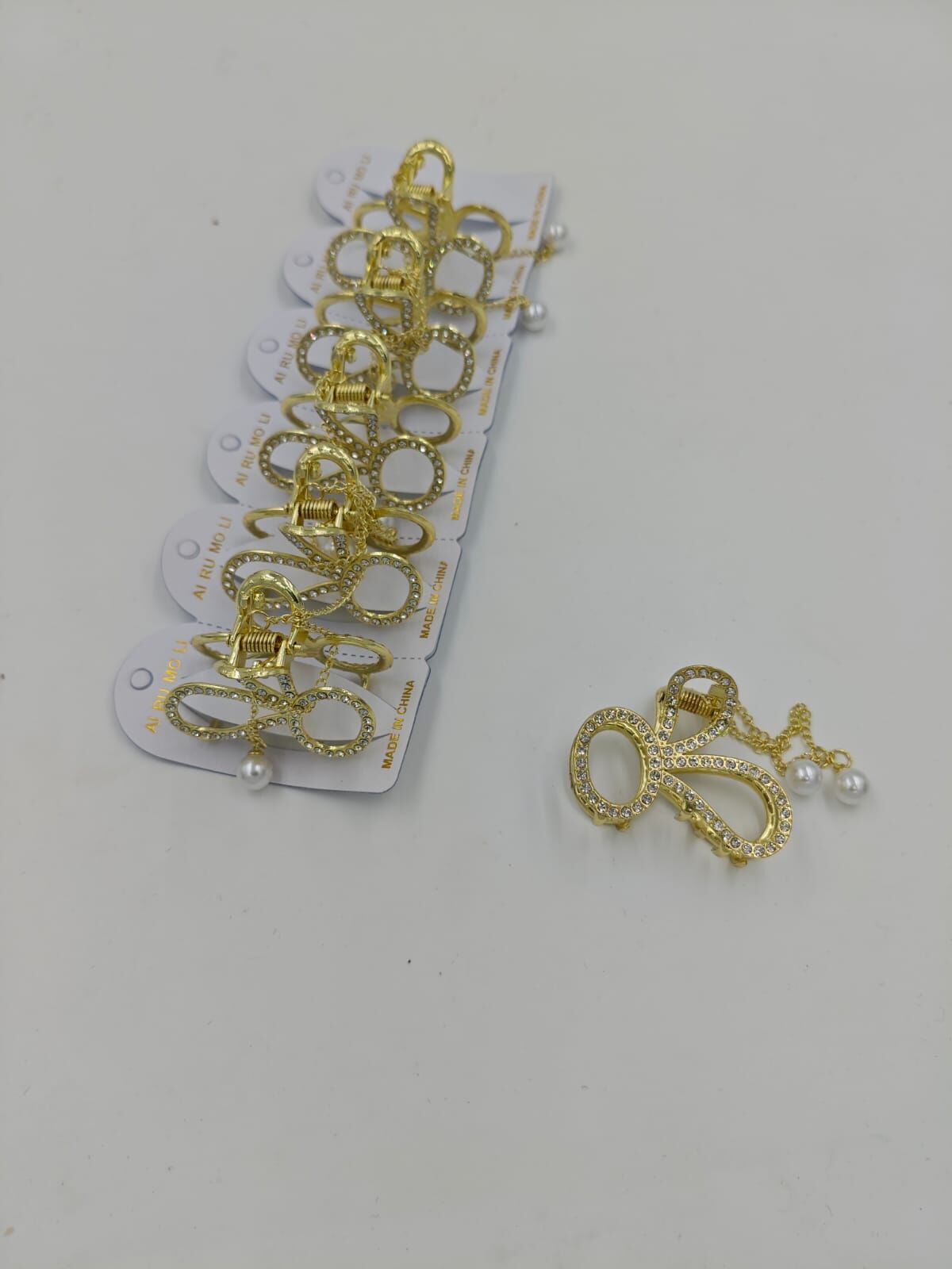 Sallantılı Taşlı Metal Mandal Toka 12li (Adet:25TL)