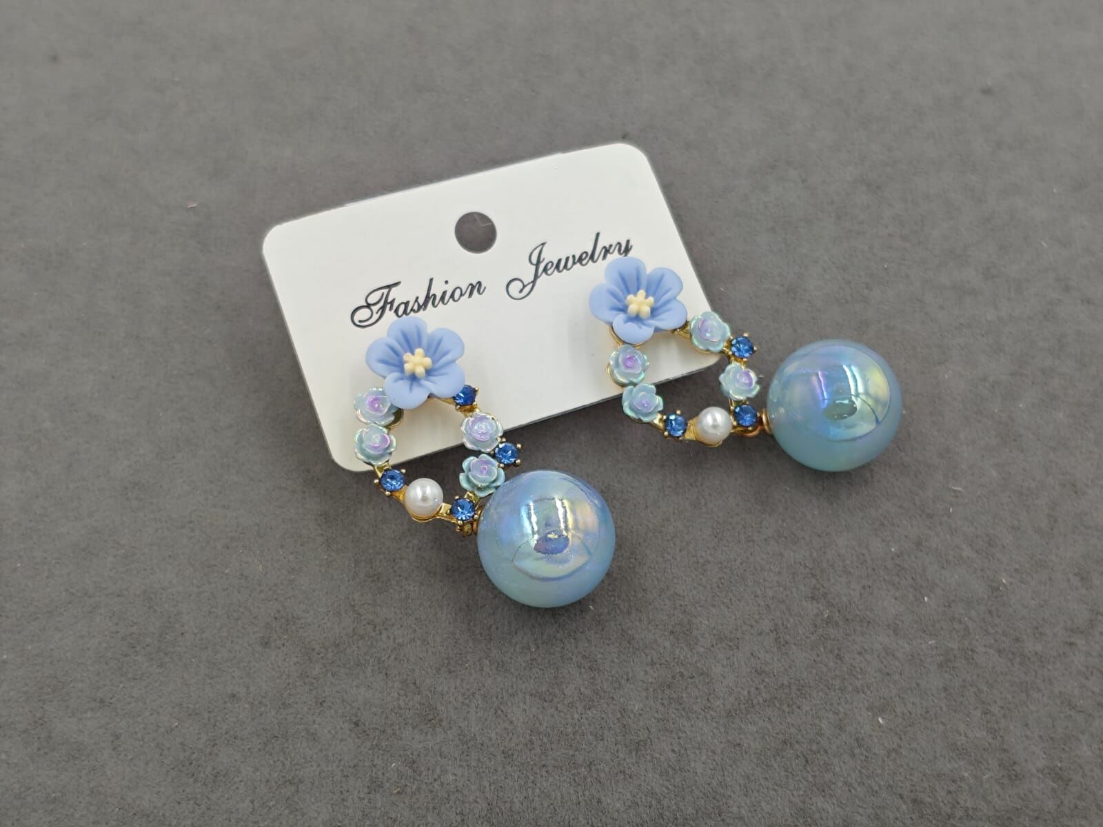 Çiçek Küpe 6 Çift (Çift:60TL)