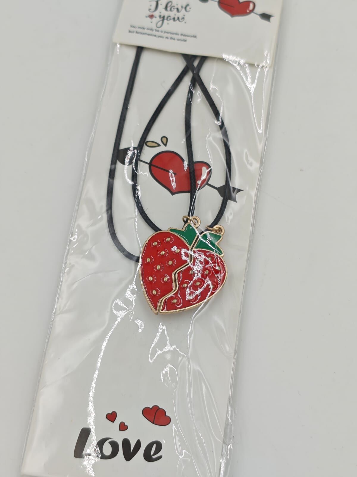 Mıknatıslı Arkadaşlık Kolyesi 12li (Adet:45TL)