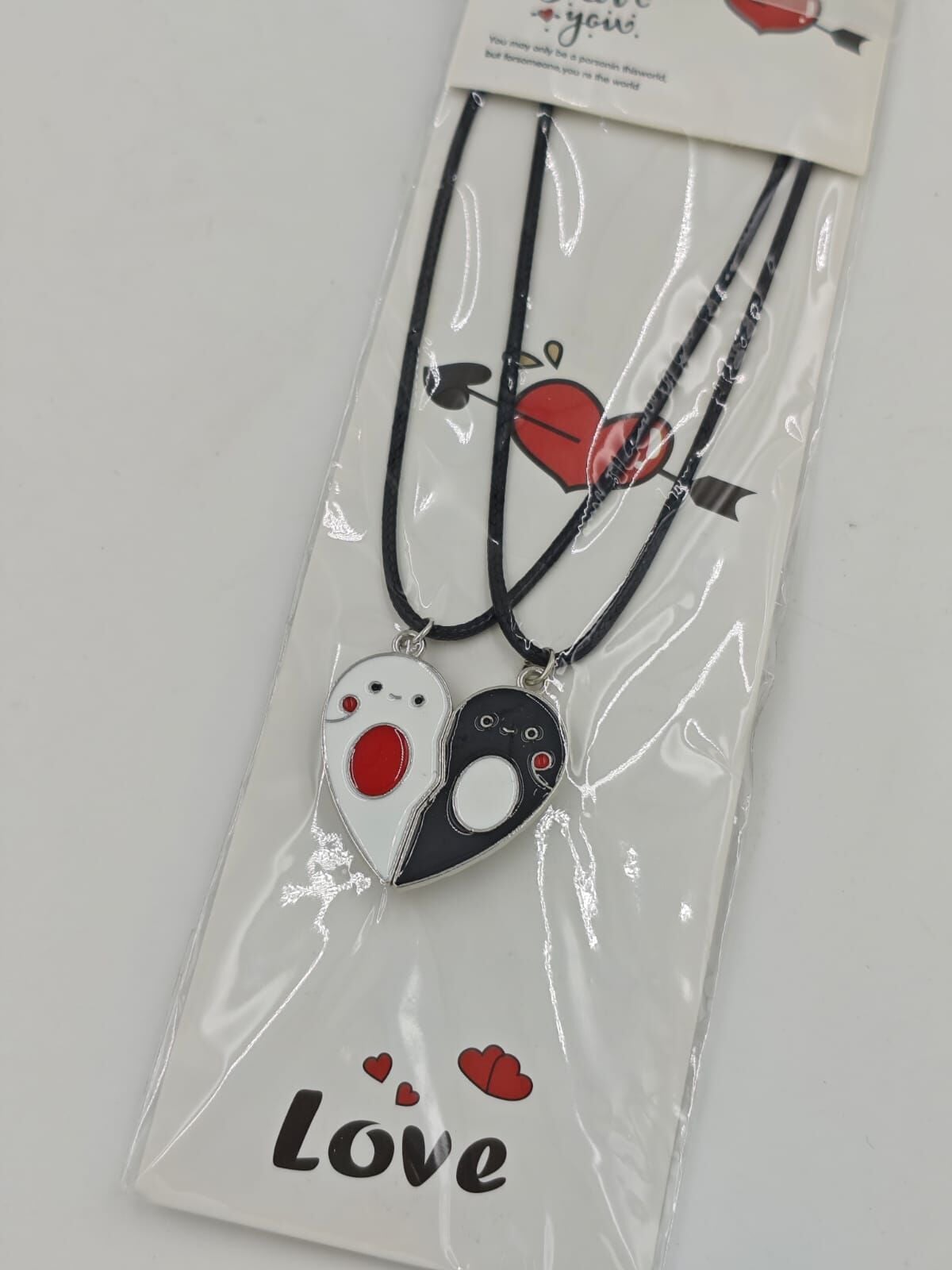 Mıknatıslı Arkadaşlık Kolyesi 12li (Adet:45TL)