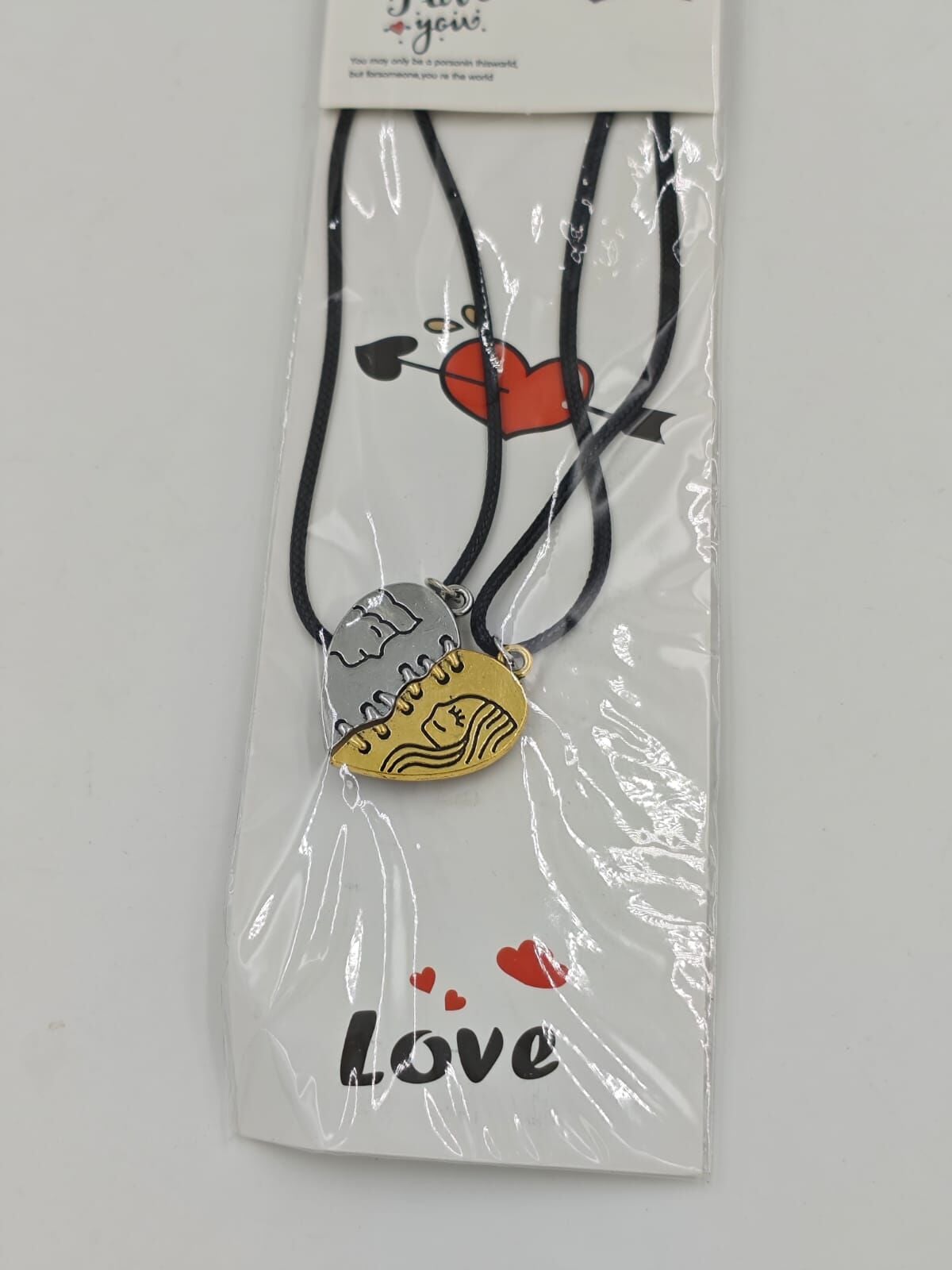 Mıknatıslı Arkadaşlık Kolyesi 12li (Adet:45TL)