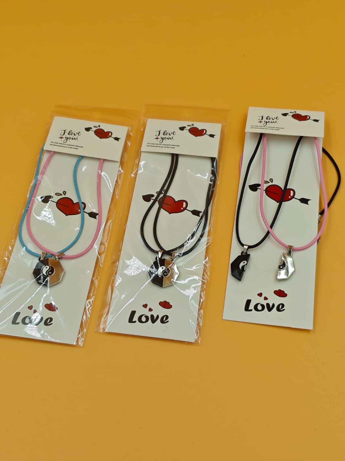 Mıknatıslı Arkadaşlık Kolyesi 12Kart (Kart:40TL)