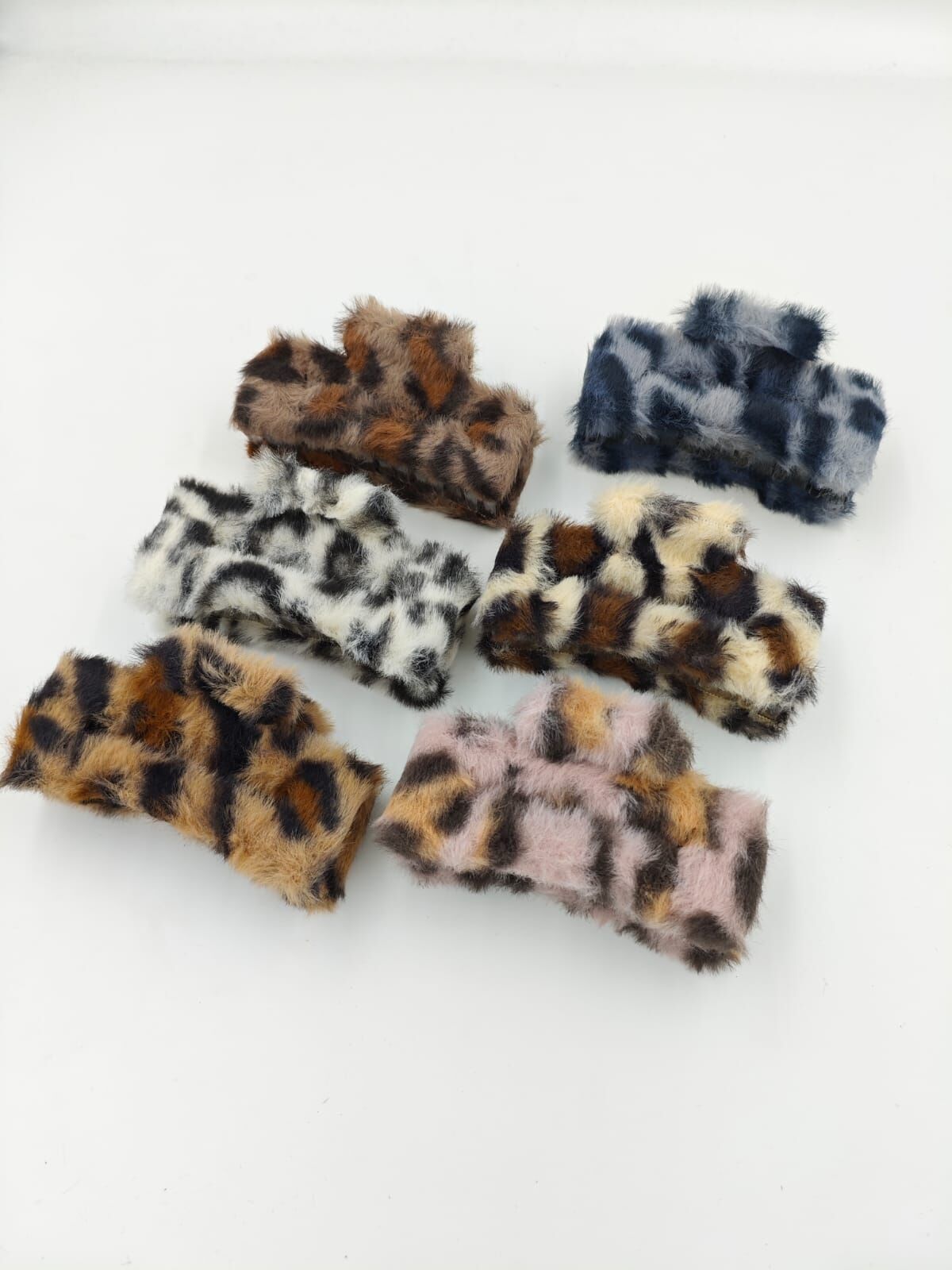 Tüylü Mandal Toka 12li (Adet:25TL)