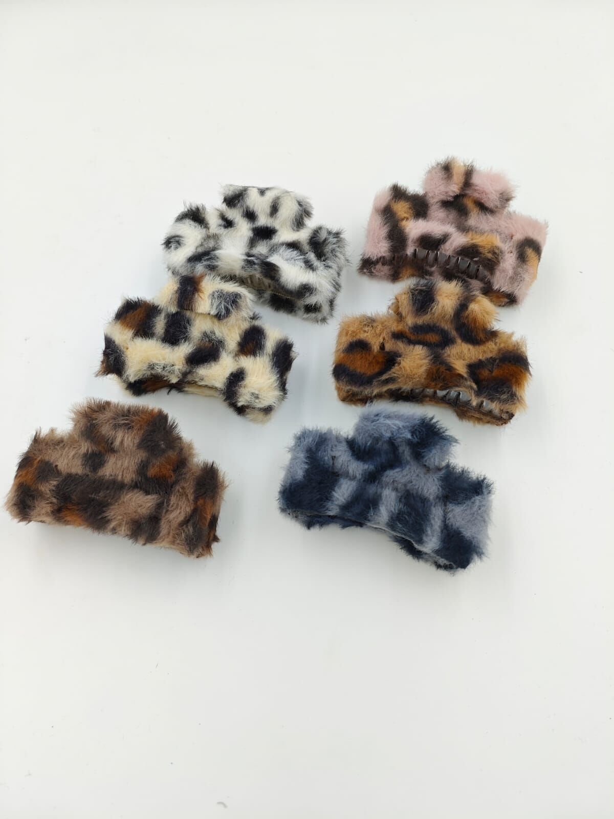 Tüylü Mandal Toka 12li (Adet:20TL)