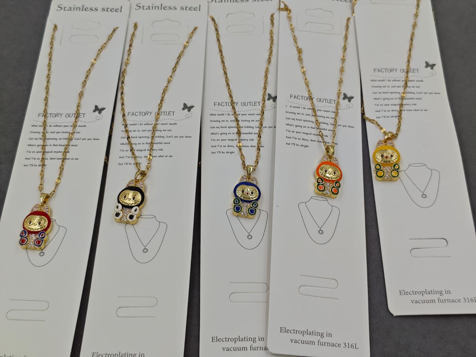 Çelik Labubu Kolye 12li (Adet:60TL)