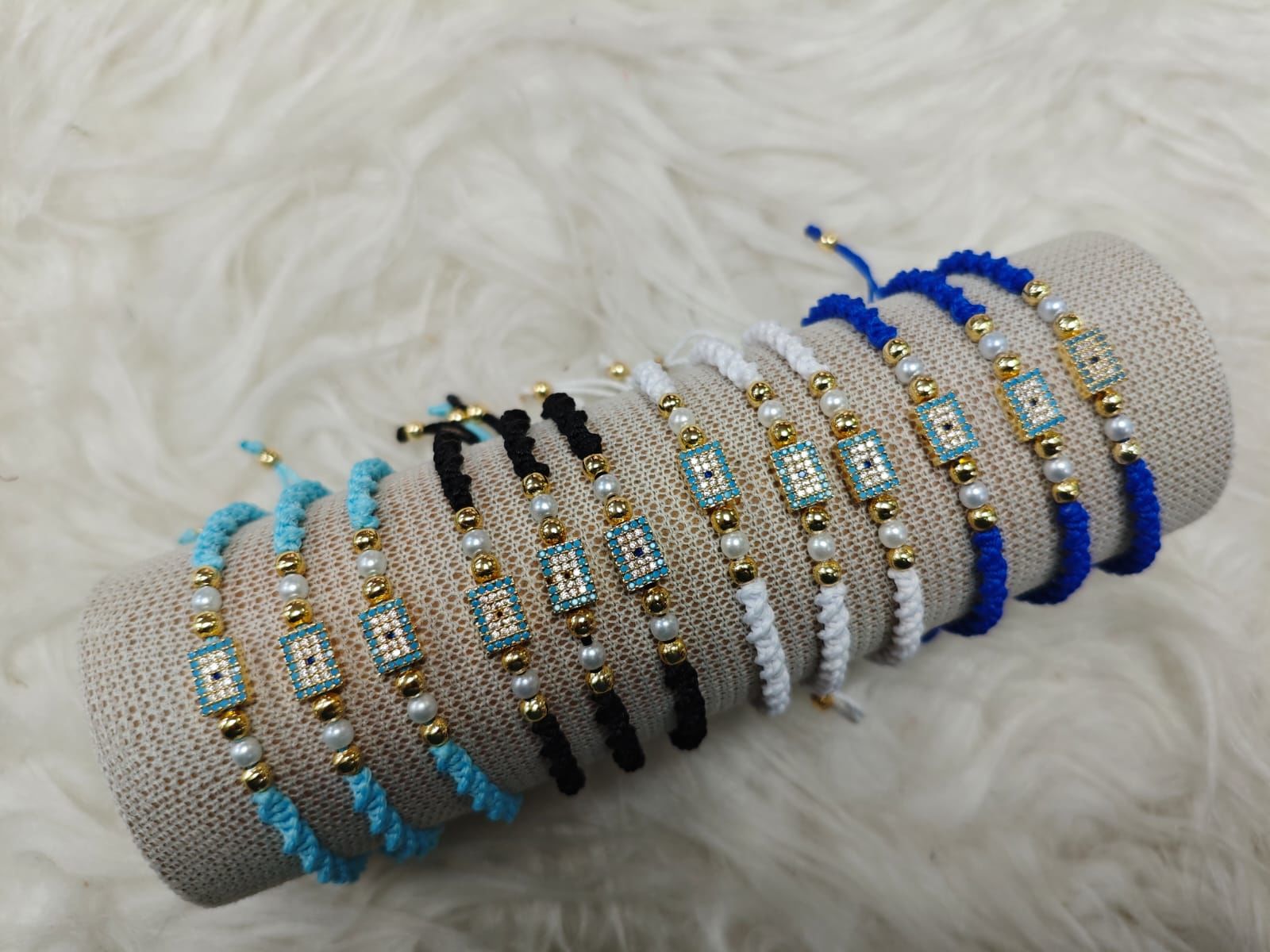 Bileklik 12li (Adet:30TL)