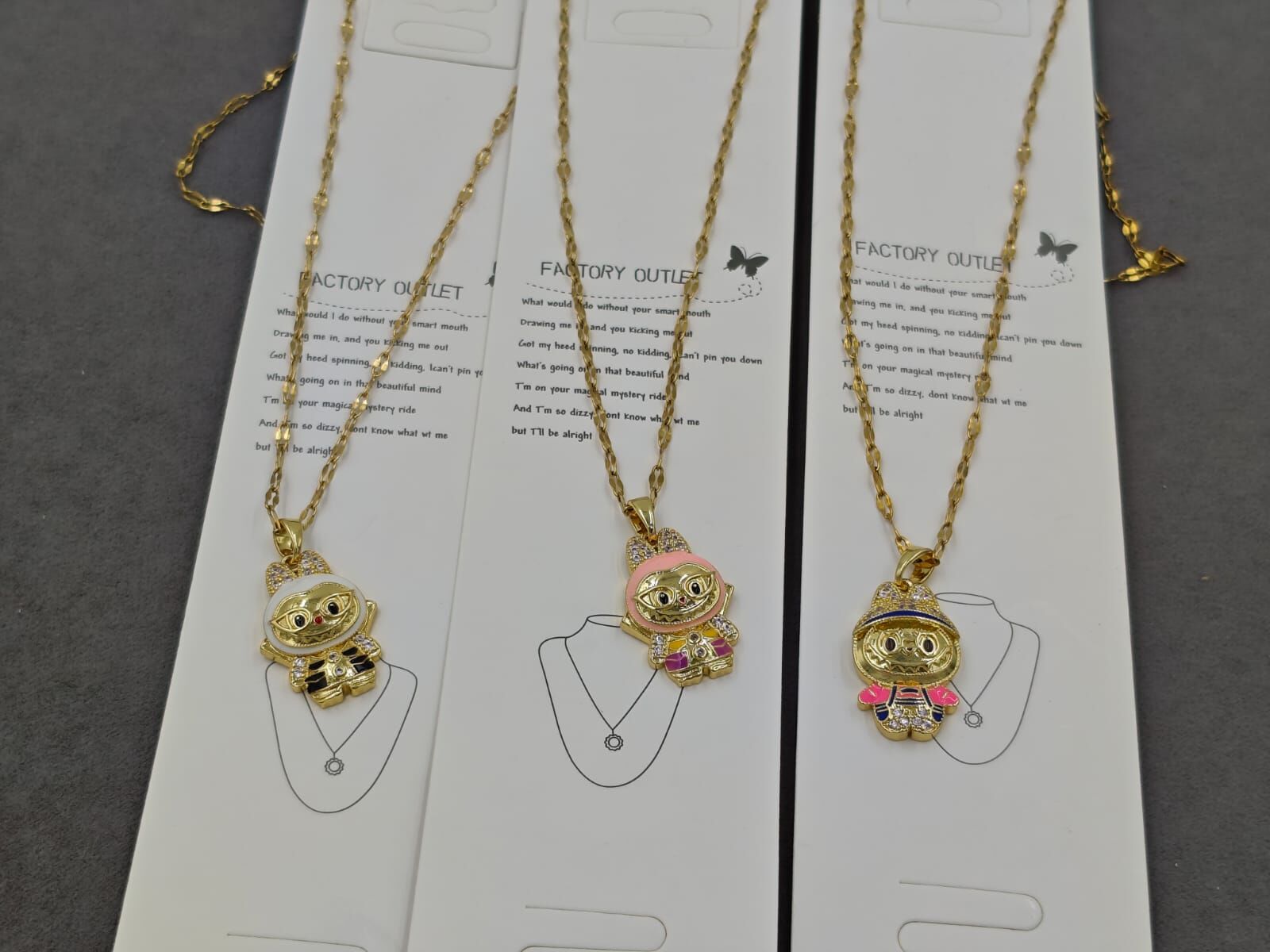 Çelik Labubu Kolye 12li (Adet:60TL)