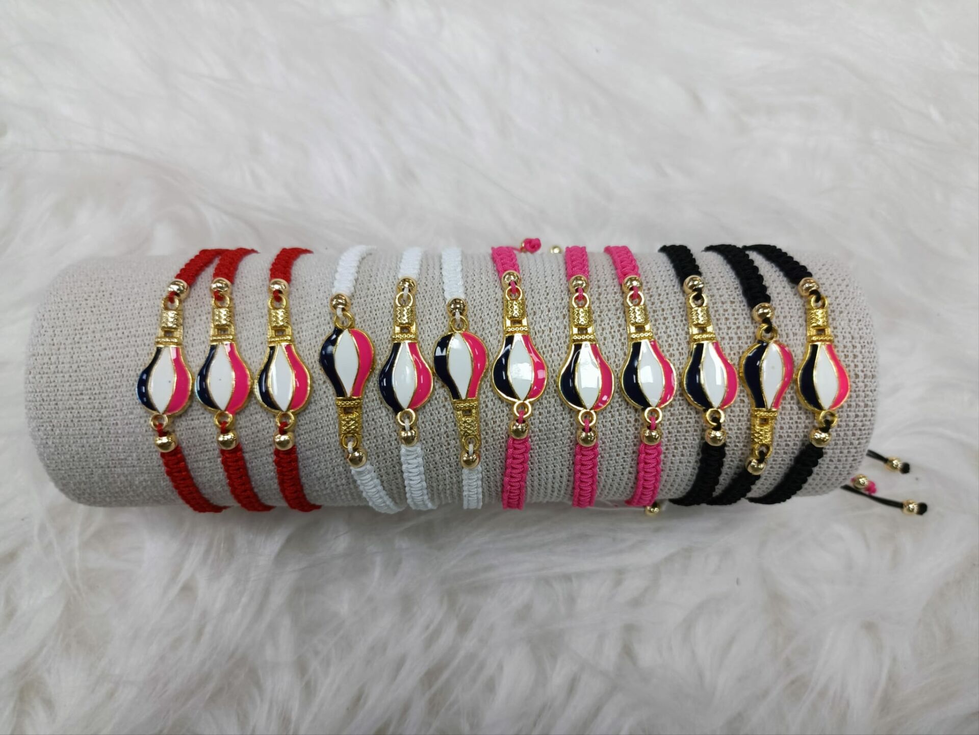 12li Bileklik (Adet:15TL)