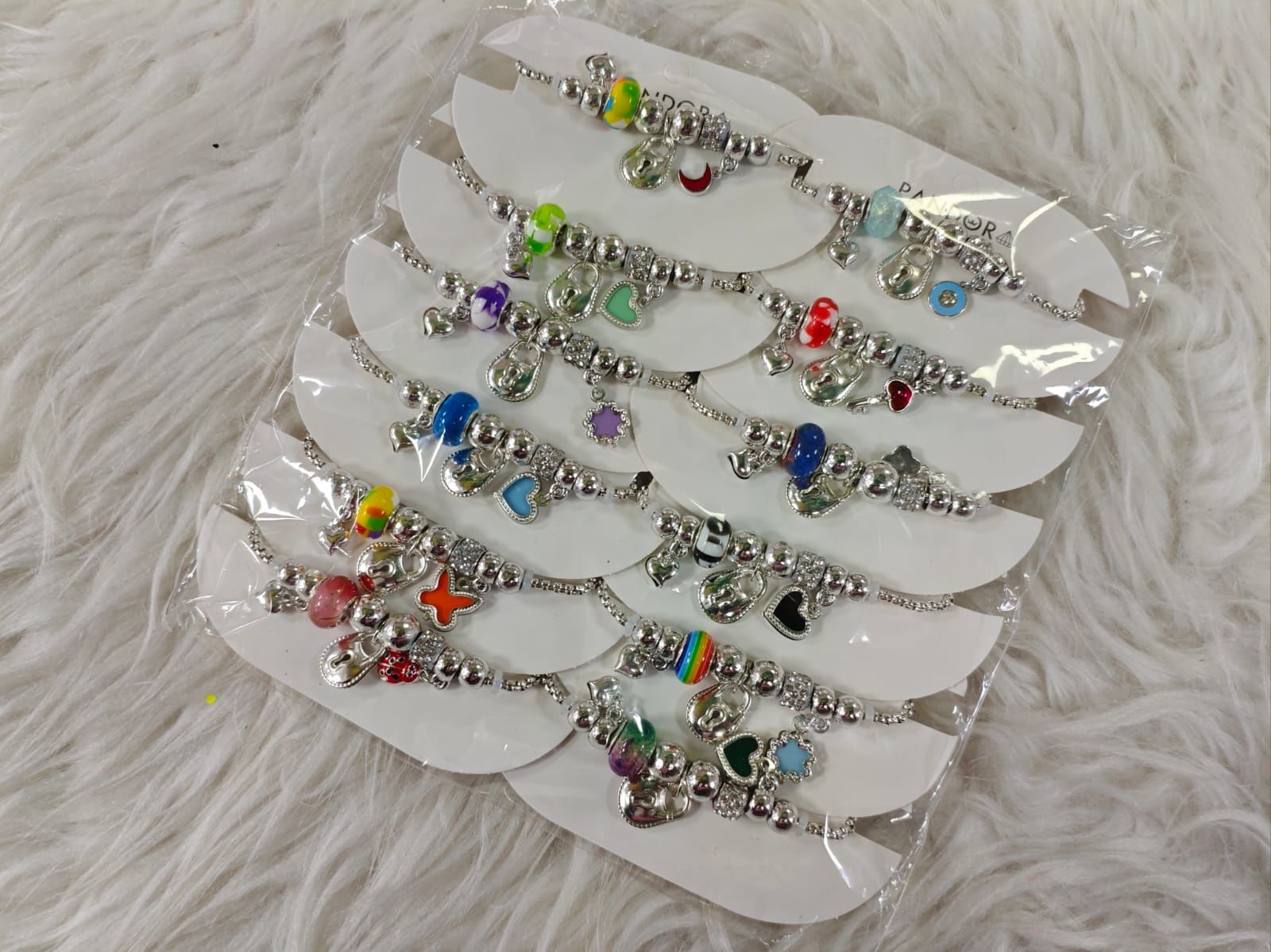 Bileklik 12li (Adet:25TL)