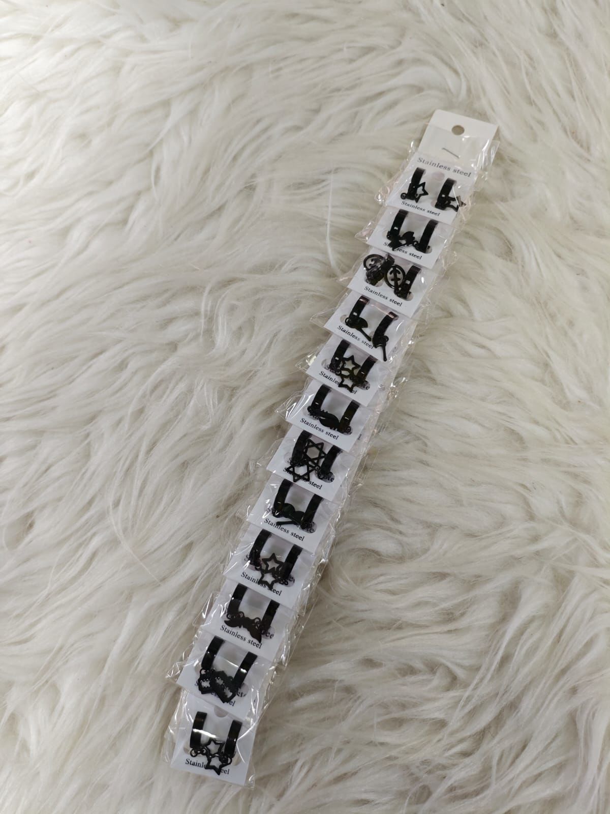 Figürlü Çelik Küpe 12Çift (Çift:25TL)