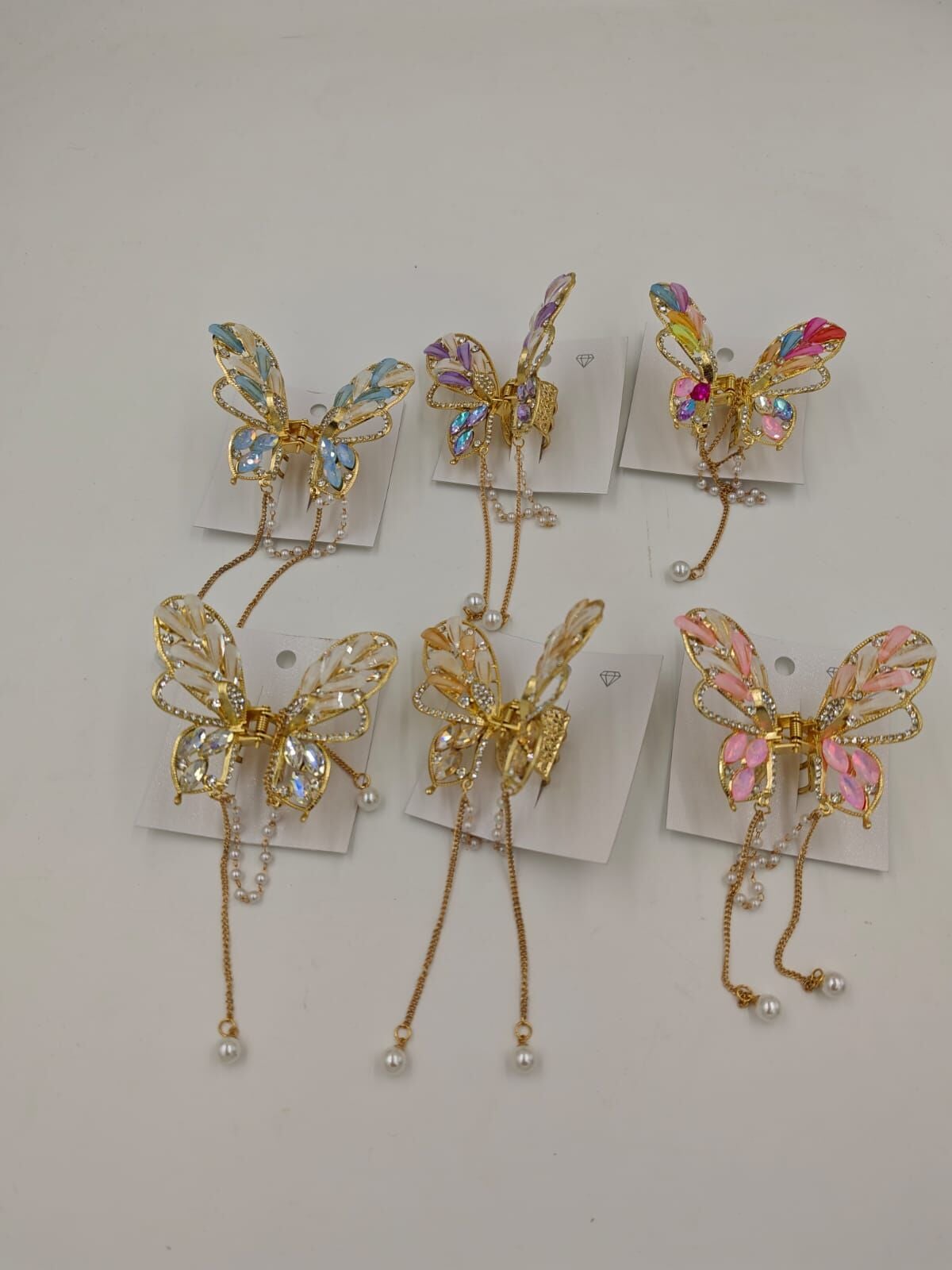 Sallantılı Metal Taşlı Kelebek Mandal Toka 12li (Adet:100TL)