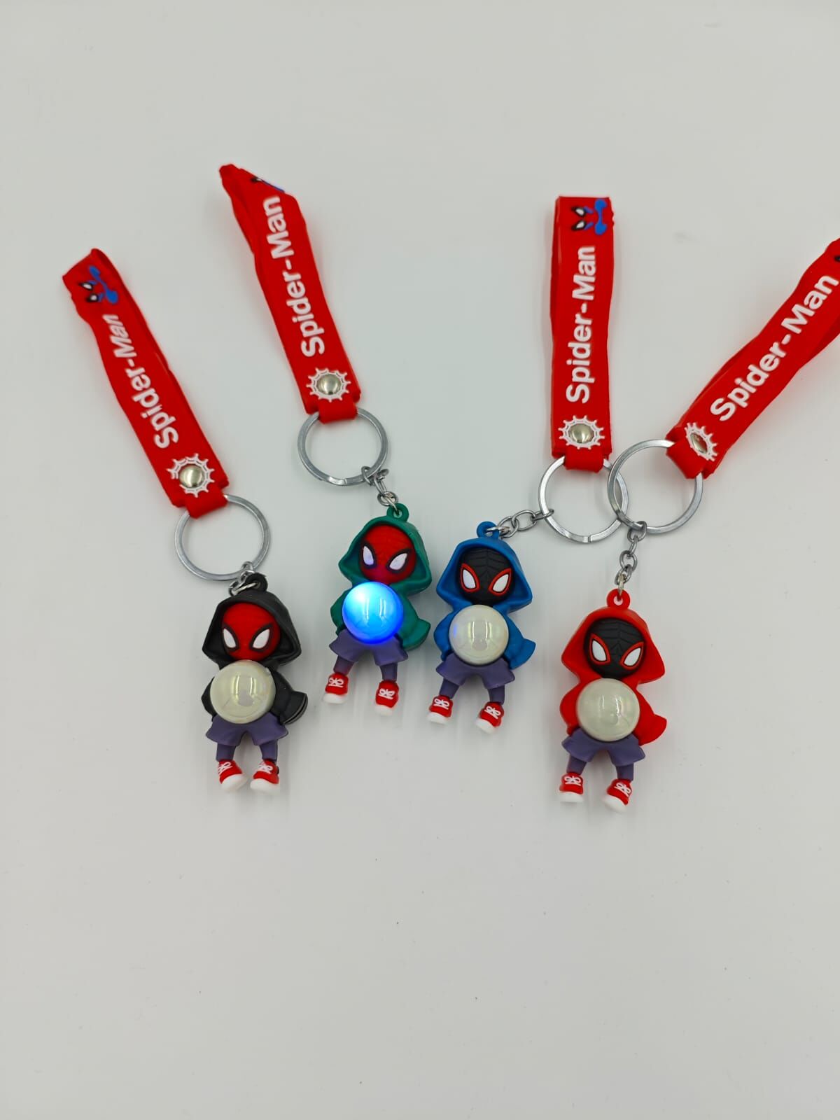 Işıklı Silikon Anahtarlık 12li (Adet:27.5TL)