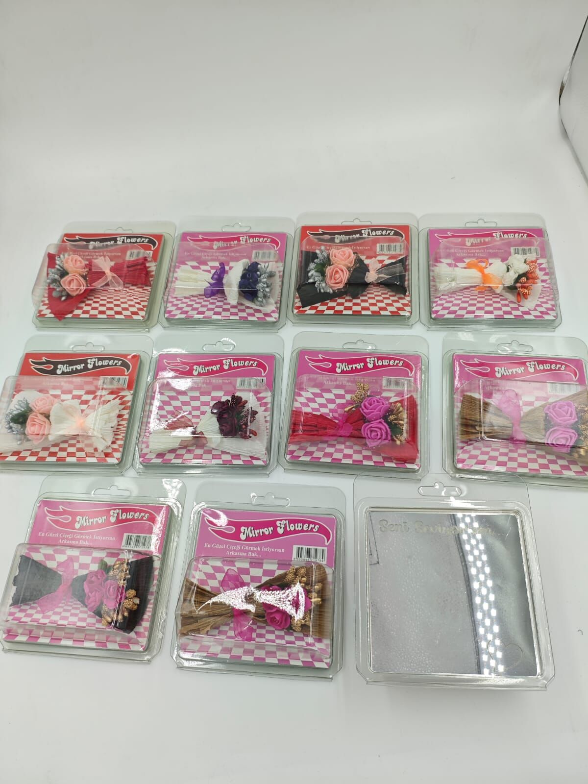 Aynalı Hot Flowers (Karışık Gönderilir)