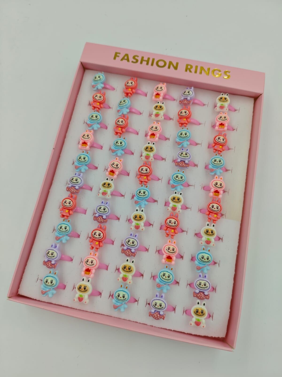 Çocuk Yüzük 50li (Adet:7.5TL)