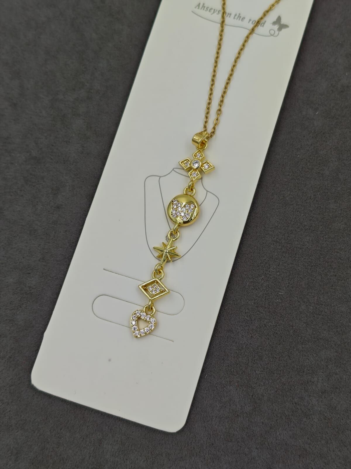 Çelik Y Kolye 12li (Adet:100TL)