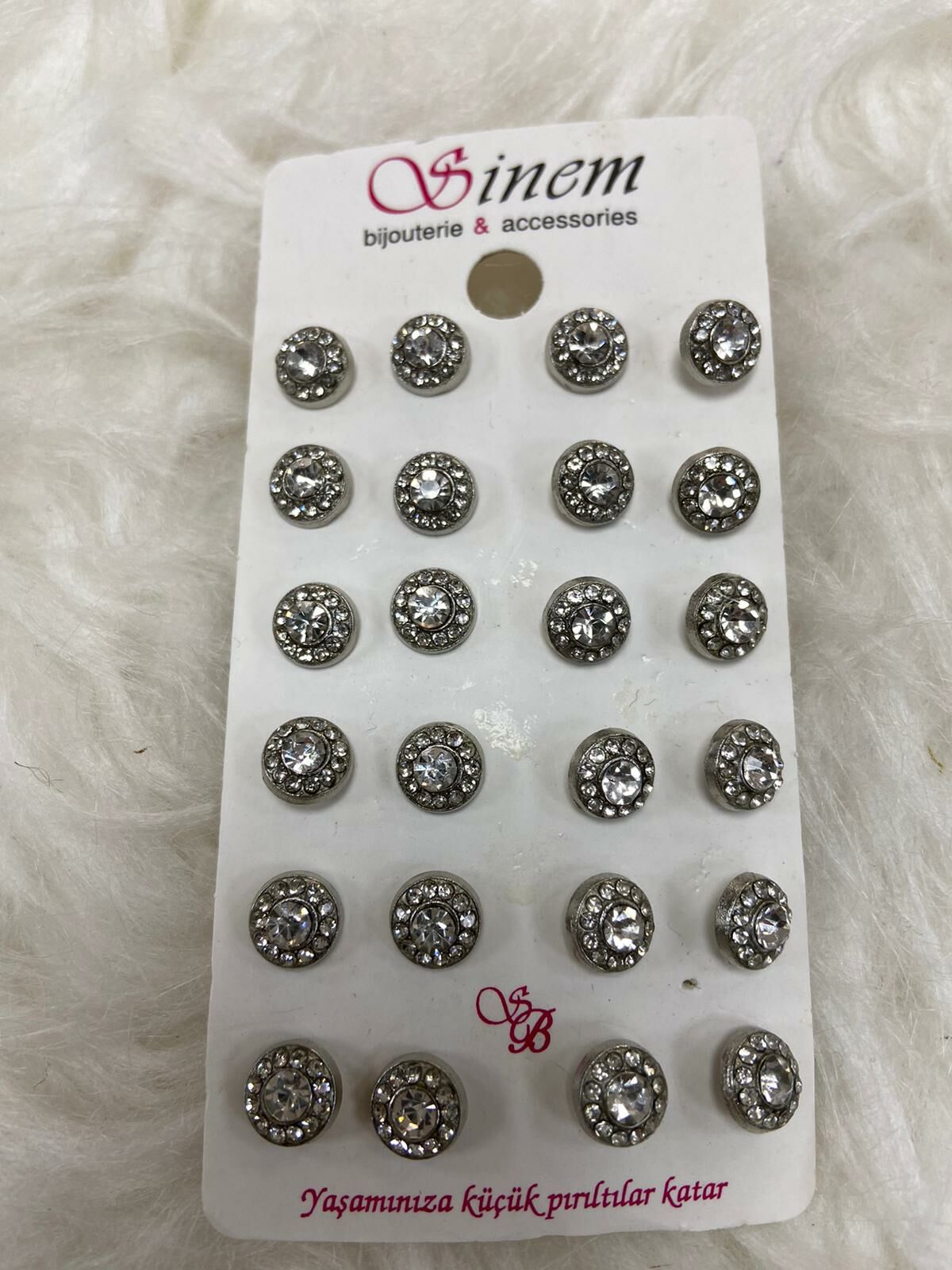 Taşlı Küpe 12li (Çift:7.5TL)