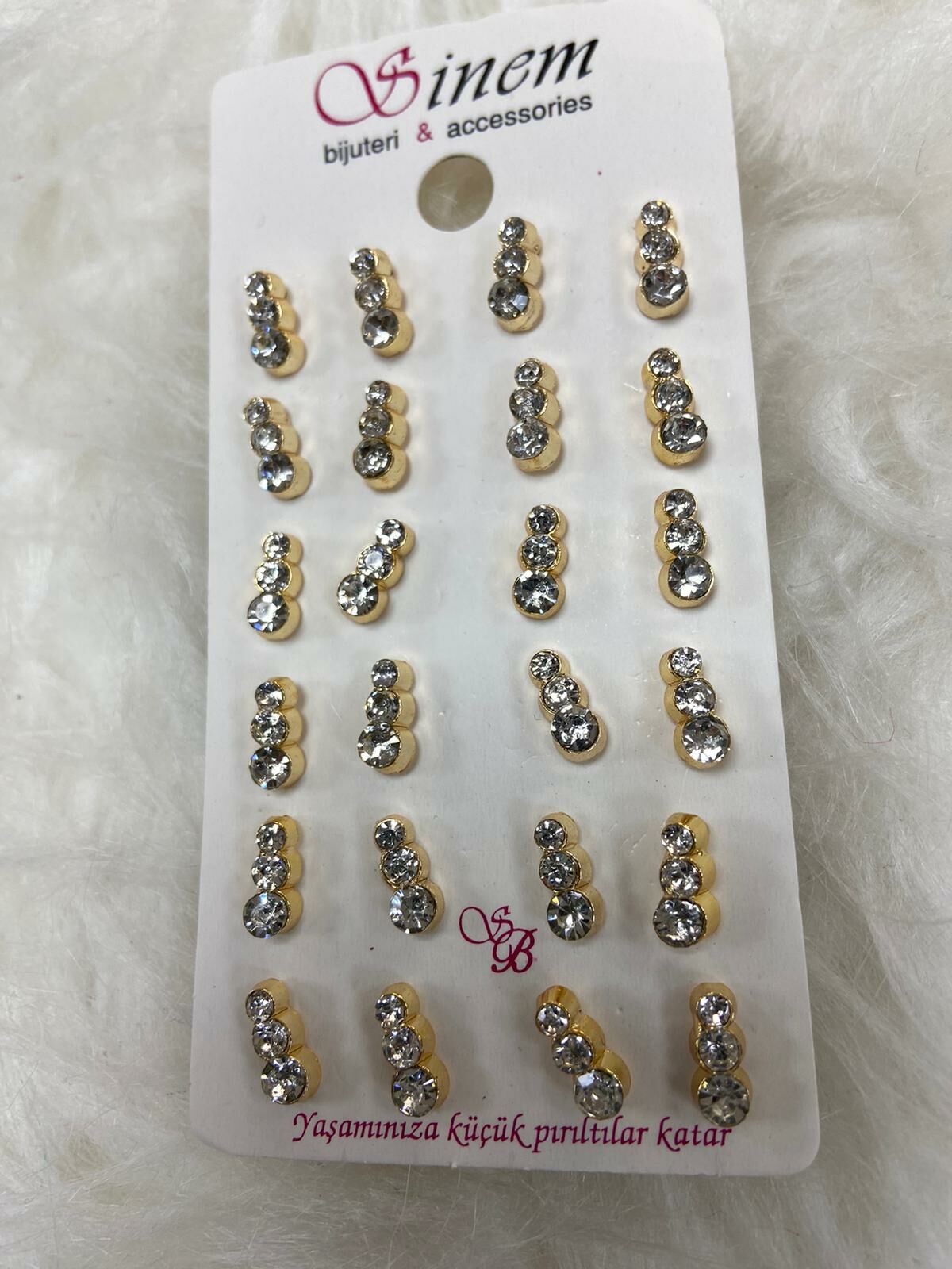 Taşlı Küpe 12li (Çift:7.5TL)