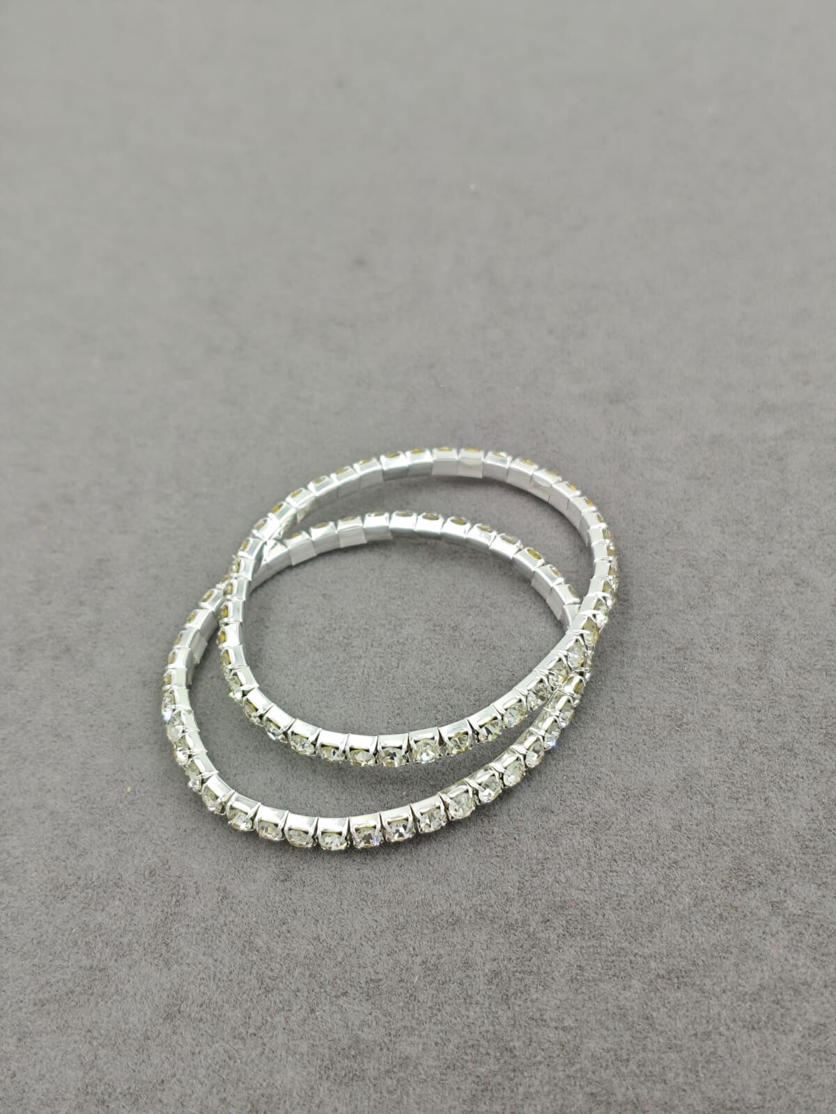 Taşlı Lastikli Bileklik 12li (Adet:25TL)